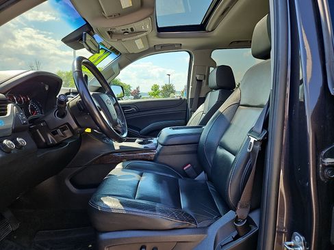Used 2018 Chevrolet Tahoe LT AWD/4WD image 14