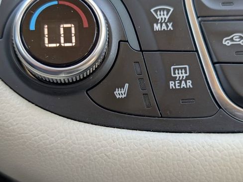 Used 2024 Chevrolet Malibu LT image 19