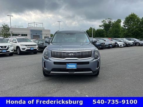 Used 2020 Kia Telluride S w/ S 8 Passenger Seating Package AWD/4WD image 3