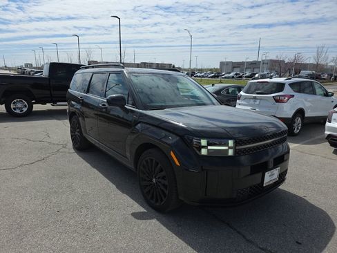 Used 2025 Hyundai Santa Fe Calligraphy image 3