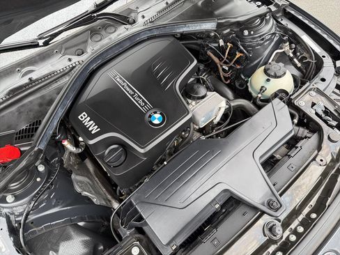 Used 2013 BMW 320i xDrive 320i xDrive AWD 4dr Sedan image 14