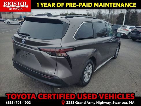 Certified 2024 Toyota Sienna XLE image 7