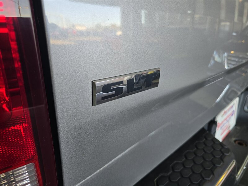 Used 2020 RAM 1500 Classic SLT AWD/4WD image 29