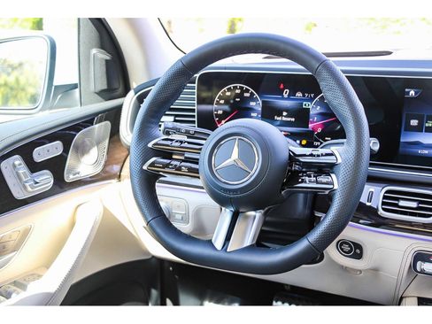 New 2026 Mercedes-Benz GLS 580 4MATIC image 16