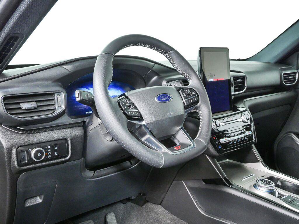 Used 2023 Ford Explorer ST w/ Equipment Group 401A AWD/4WD image 4