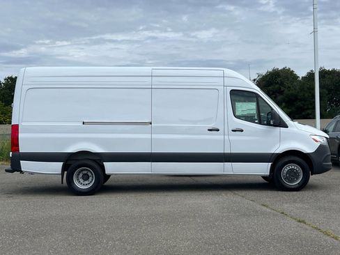 New 2026 Mercedes-Benz Sprinter 3500 image 7