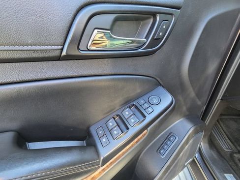 Used 2015 Chevrolet Tahoe LTZ RWD image 10
