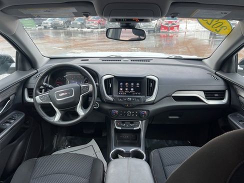 Used 2023 GMC Terrain SLE w/ Driver Convenience Package image 19
