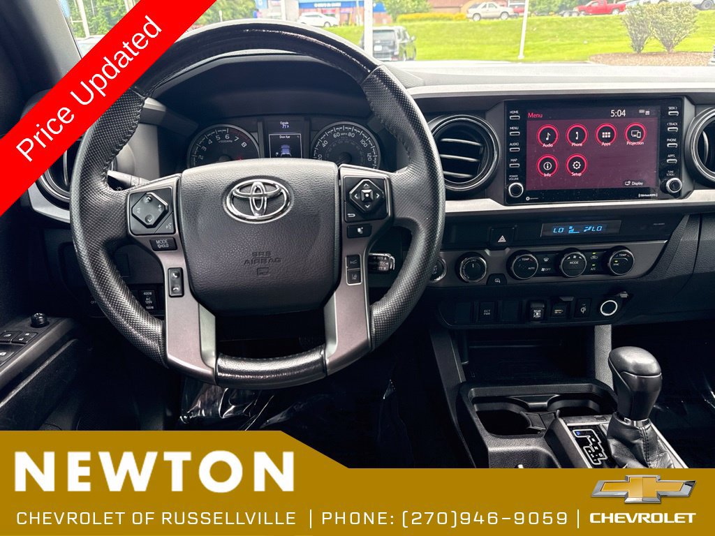 Used 2021 Toyota Tacoma TRD Sport AWD/4WD image 11