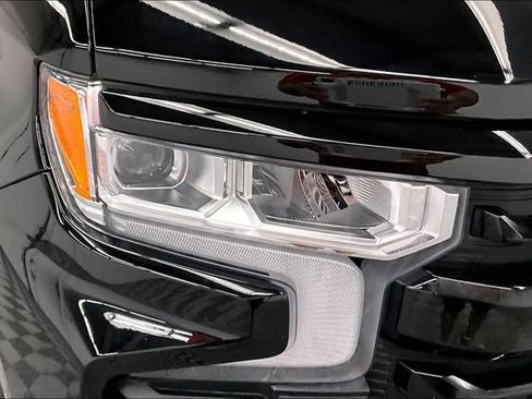 Used 2025 Chevrolet Silverado 1500 RST AWD/4WD image 34