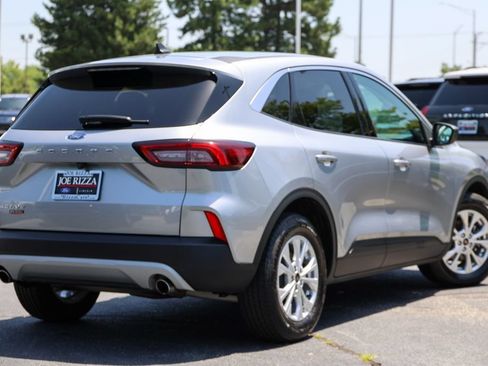 Used 2023 Ford Escape Active FWD image 3