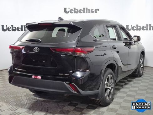 Certified 2024 Toyota Highlander XLE image 7