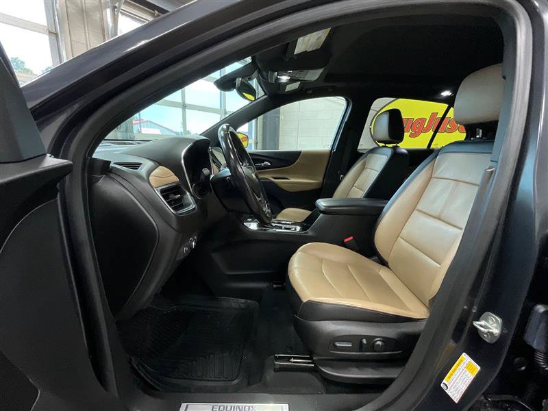 Used 2022 Chevrolet Equinox Premier AWD/4WD image 11