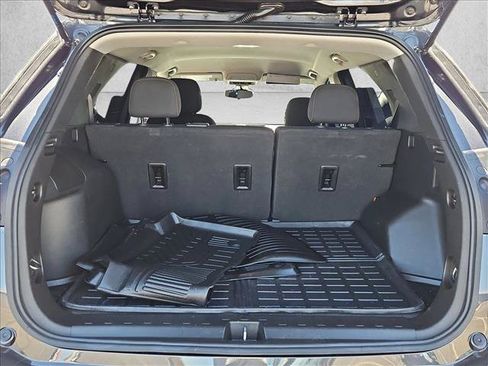 Used 2022 Chevrolet Equinox LT AWD/4WD image 10