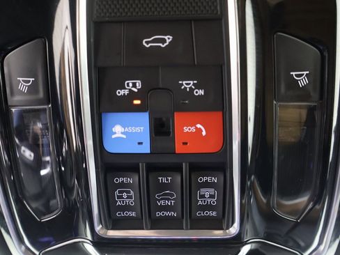 Used 2022 Jeep Grand Cherokee Summit w/ Adv Protech Group IV image 7