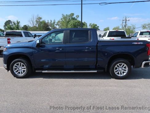 Used 2021 Chevrolet Silverado 1500 LT w/ Max Trailering Package image 2