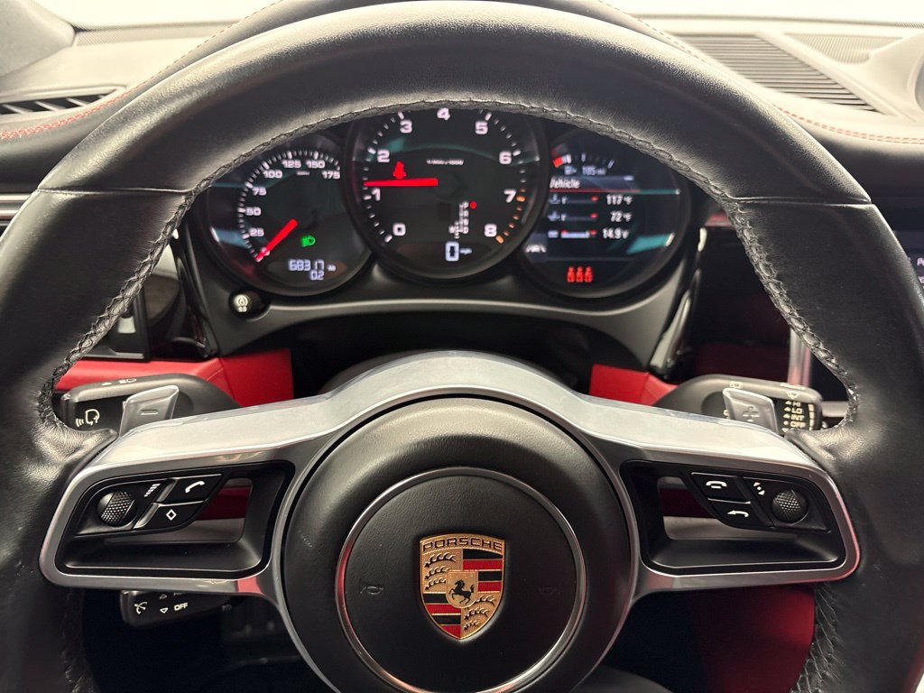 Certified 2020 Porsche Macan AWD/4WD image 31