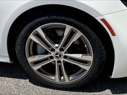 Used 2022 Mercedes-Benz E 350 Sedan image 12