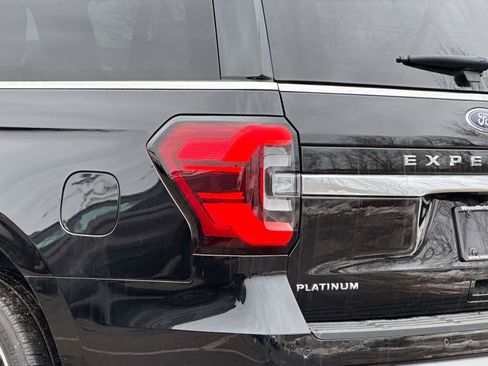 Used 2024 Ford Expedition Max Platinum image 8