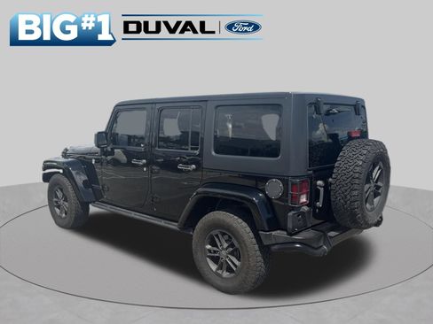 Used 2017 Jeep Wrangler Unlimited Sahara AWD/4WD image 4