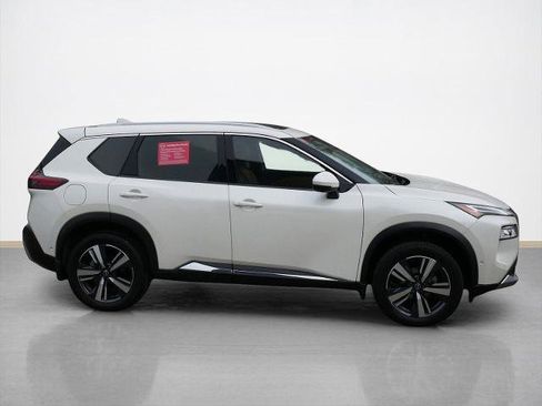 Certified 2023 Nissan Rogue Platinum image 2