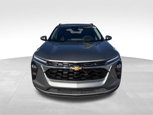 Used 2025 Chevrolet Equinox LT AWD/4WD image 2