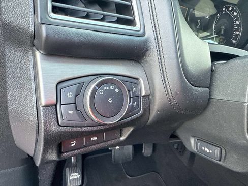 Used 2019 Ford Explorer Platinum AWD/4WD image 28