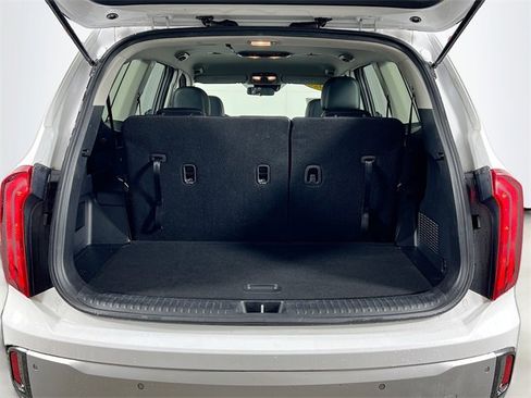 Used 2023 Kia Telluride S image 26