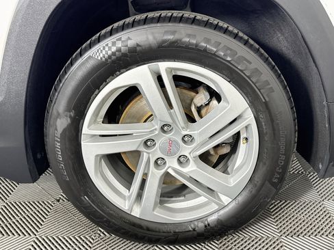 Used 2018 GMC Terrain SLE w/ Driver Convenience Package AWD/4WD image 30
