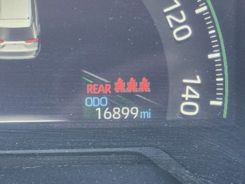 Used 2025 Toyota RAV4 LE image 29