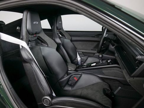 Certified 2025 Porsche 911 GT3 RWD image 11