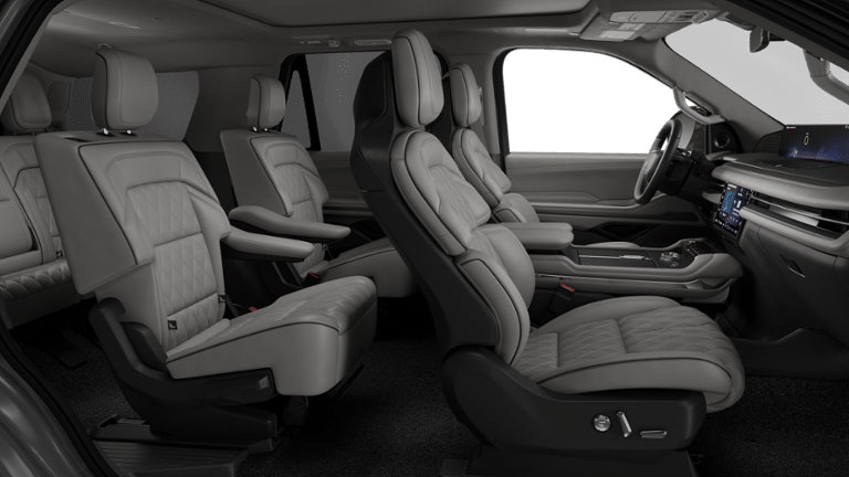 New 2027 Lincoln Navigator Black Label AWD/4WD image 29