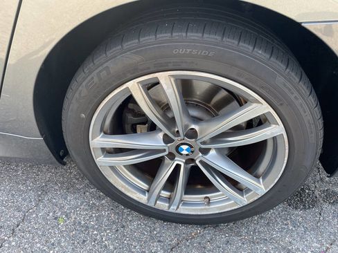 Used 2016 BMW 750i image 12