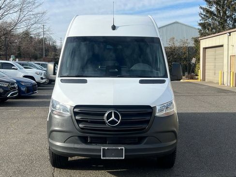 Used 2025 Mercedes-Benz Sprinter 2500 image 2