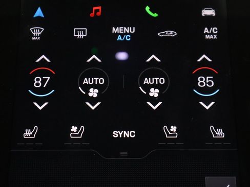 Used 2023 Porsche Taycan image 47