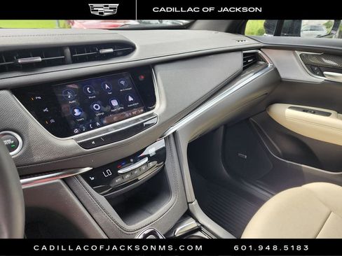 New 2025 Cadillac XT5 Sportv w/ Technology Package image 12