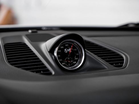 Used 2014 Porsche 911 Carrera image 12