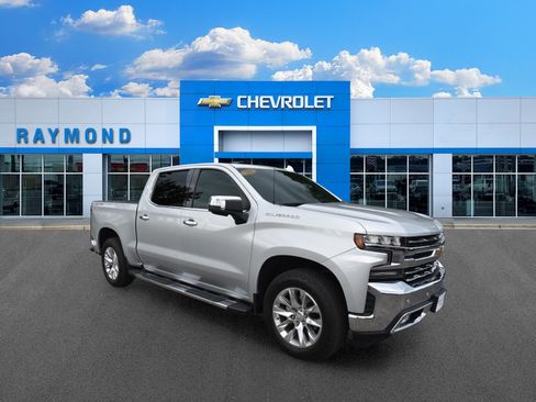 Used 2020 Chevrolet Silverado 1500 LTZ w/ LTZ Premium Package AWD/4WD image 10