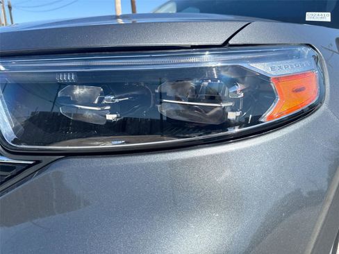 Certified 2024 Ford Explorer XLT w/ Equipment Group 202A image 33