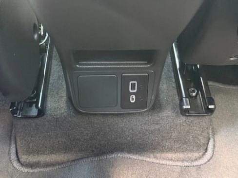 Used 2023 Buick Encore GX Select w/ Sport Touring Package FWD image 27