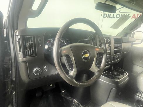 Used 2016 Chevrolet Express 2500 LS image 15