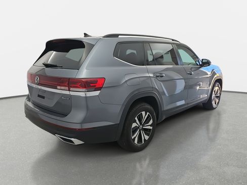 Used 2024 Volkswagen Atlas SE image 5
