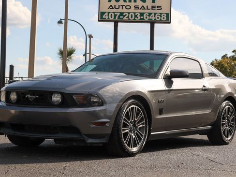 Used 2011 Ford Mustang GT Premium w/ Comfort Pkg image 4