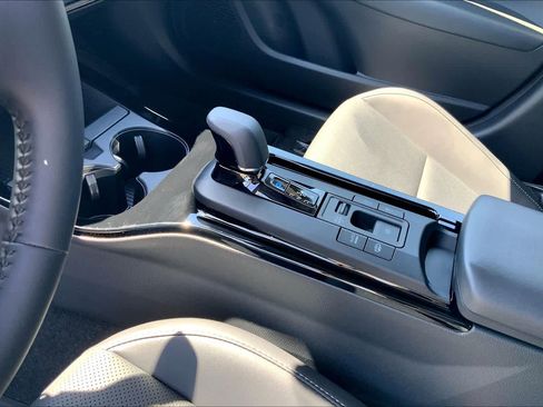 New 2026 Toyota Prius Plug-In Hybrid FWD image 7