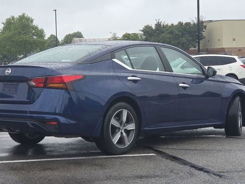 Used 2022 Nissan Altima 2.5 S w/ Driver Assist Package FWD image 23