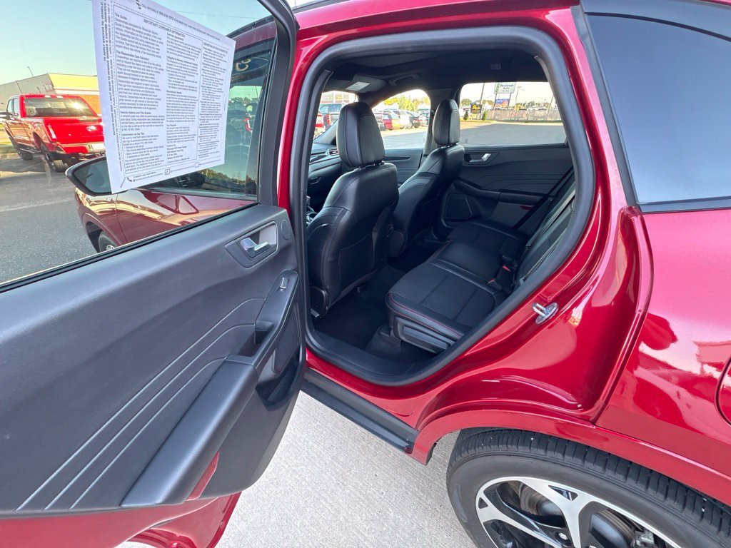 Used 2023 Ford Escape ST-Line Select w/ Tech Pack #2 AWD/4WD image 33