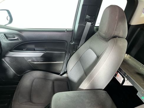 Used 2022 Chevrolet Colorado LT w/ Fleet Safety Package RWD image 26