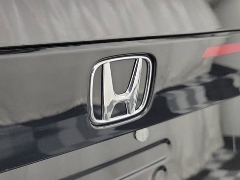 Certified 2025 Honda Accord LX image 7