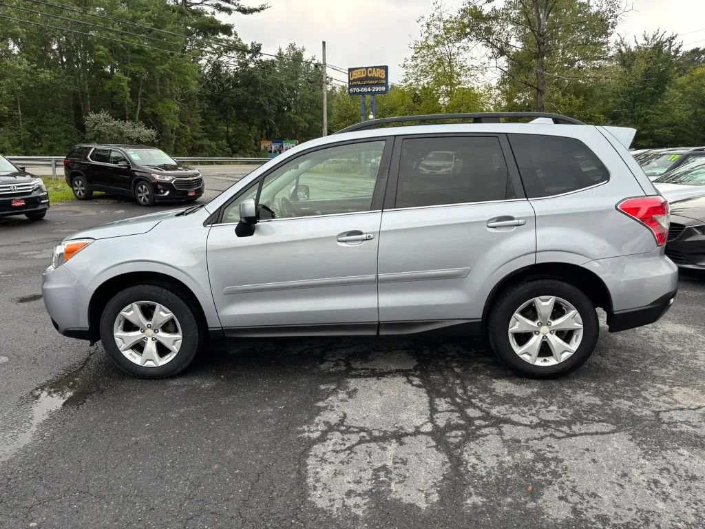 Used 2016 Subaru Forester 2.5i Limited AWD/4WD image 5