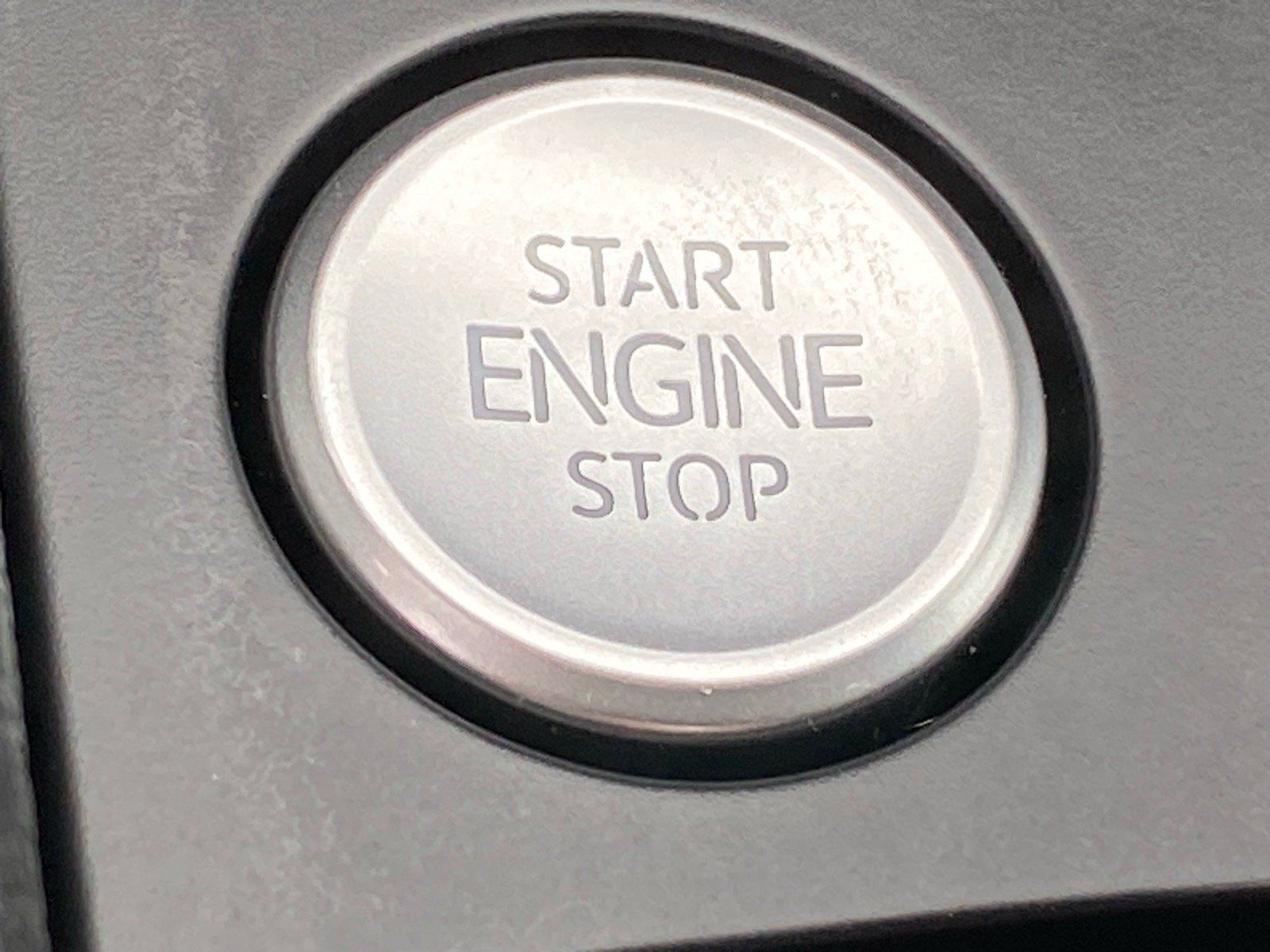 Certified 2023 Volkswagen Jetta SE FWD image 19